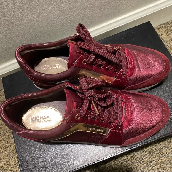 Stylish Michael Kors sneakers (like new!!) - Picture 5 of 8